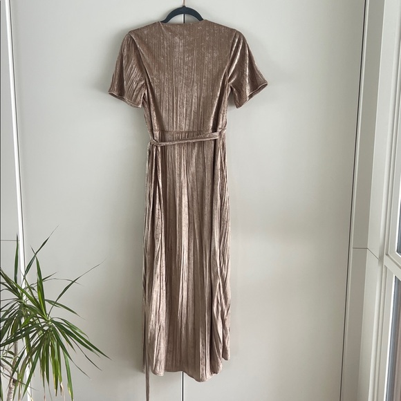 Park & Fifth Wrap Dress - Picture 2 of 13